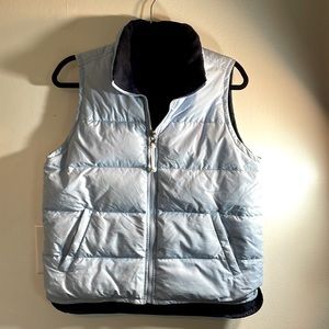Reversible Puffer vest! Light and dark blue. Size medium.